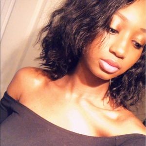 Meet your Posher, Janeeva